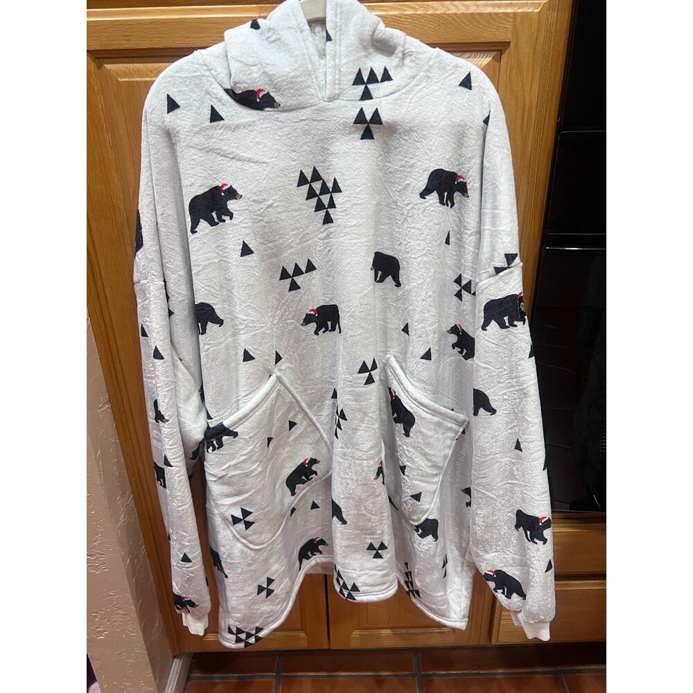 Tipsy Elves Bear Print blanket Hoodie, One Size Fits Most Oversized